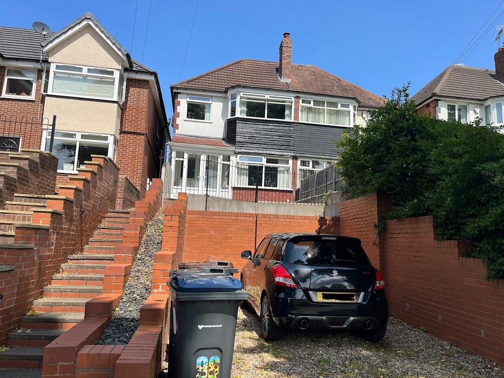 Rectory Park Road, Sheldon, Birmingham 3 bed house to rent £1,200 pcm