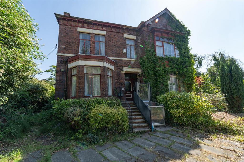 Manchester Road, Chorlton 8 bed detached house for sale £695,000