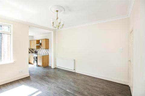 35 Cemetery Road, Wombwell, Barnsley, S73 8HZ