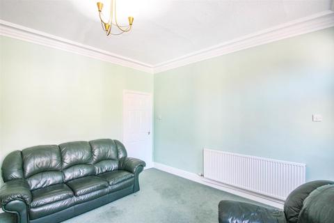 35 Cemetery Road, Wombwell, Barnsley, S73 8HZ