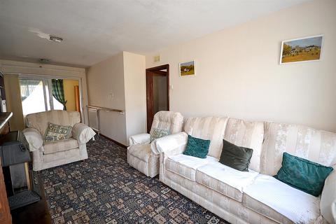 63 Leeway Road, Southwell, NG25 0BZ