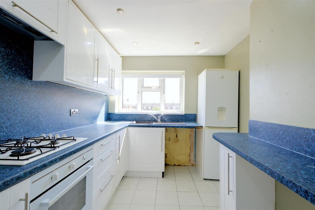 Kitchen 1.jpeg
