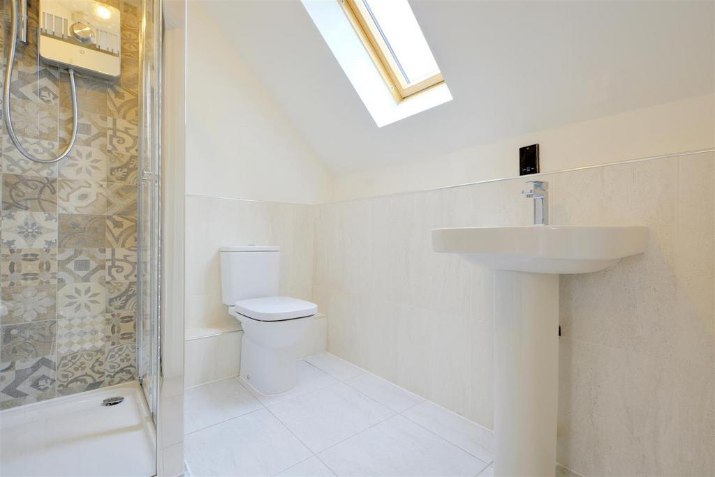 Ensuite.jpeg