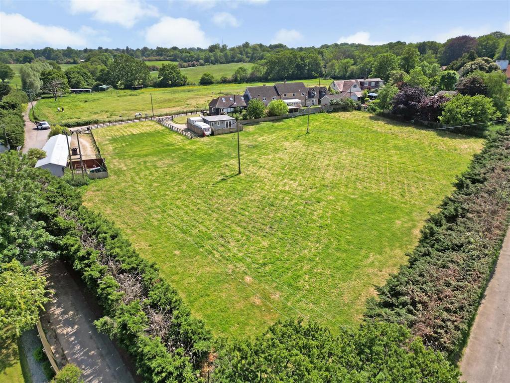Stondon Massey, Stondon Hall Cottages, Brentwood 6 bed semidetached