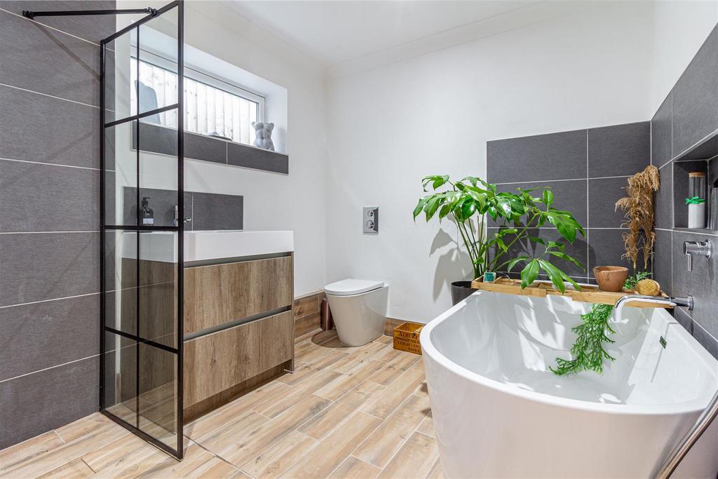 Ensuite-2.jpg