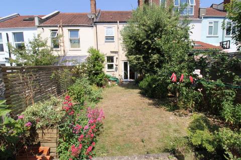 6 Bruce Road, Bristol, BS5 6EE
