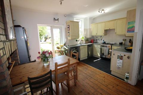 6 Bruce Road, Bristol, BS5 6EE