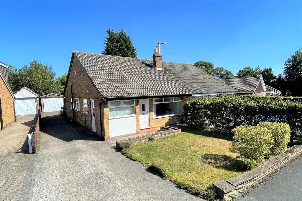 Linton Avenue, Shadwell, Leeds, LS17 8PT 3 bed semidetached house £