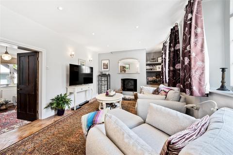 4 bedroom end of terrace house for sale, Cheapside Road, Cheapside