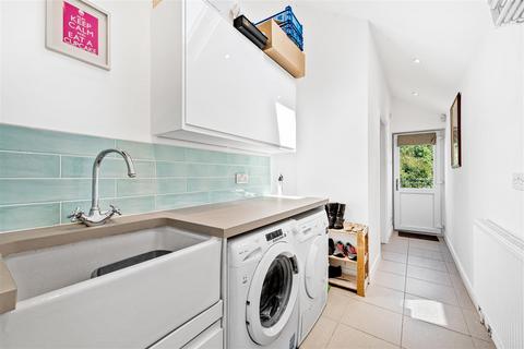 61 Cheapside Road, Ascot, SL5 7QR