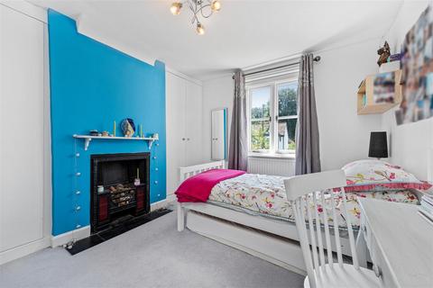 61 Cheapside Road, Ascot, SL5 7QR