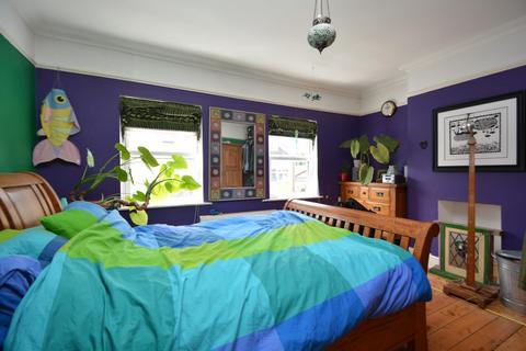 10 Valentine Road, Harrow, HA2 8EG