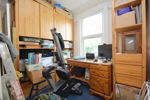 10 Valentine Road, Harrow, HA2 8EG