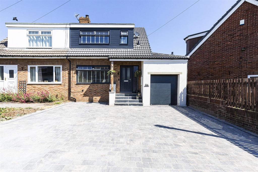 Cherry Tree Drive, Greetland 3 bed semidetached house for sale £325,000