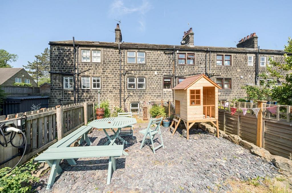 Albert Place, Horsforth, LS18 2 bed terraced house for sale £350,000