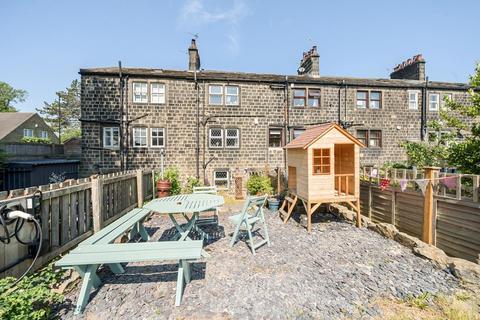 6 Albert Place, Horsforth, Leeds, LS18 5AE
