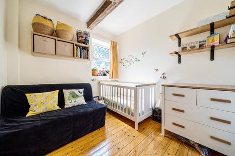 6 Albert Place, Horsforth, Leeds, LS18 5AE