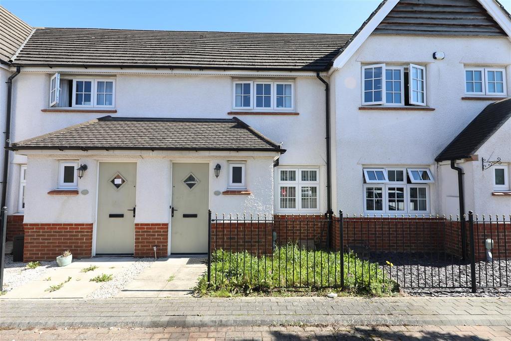 Holtby Avenue, Cottingham 2 bed terraced house £165,000