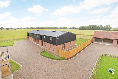 4 bedroom barn conversion for sale - Grange Farm Court, Hopperton, Knaresborough