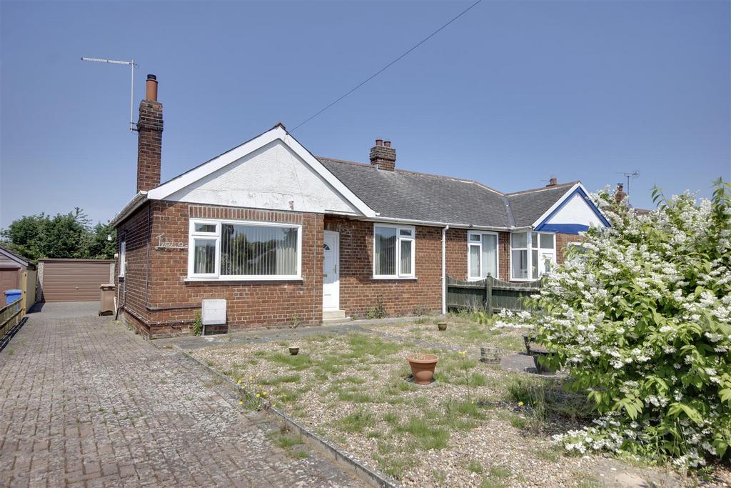 Newport Road, North Cave 2 bed semidetached bungalow for sale £150,000
