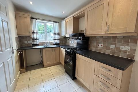 6 Beecher Place, Halesowen, B63 2ED