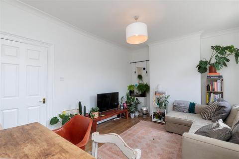 135 Old Ford Road, London, E2 9QD