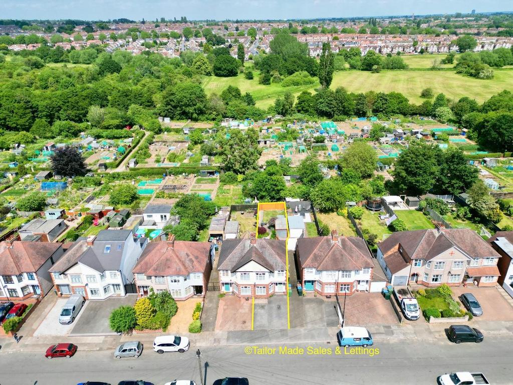 Prince Of Wales Road, Chapelfields,Coventry 3 bed semidetached house