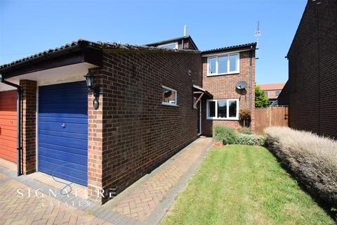 41 Ryder Close, Bovingdon, Hemel Hempstead, HP3 0HZ