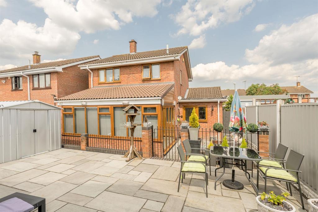 Broomehill Close, Brierley Hill, DY5 2PE 3 bed detached house for sale