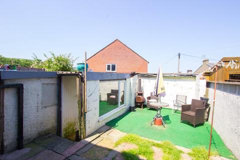 52 Knowlesly Road, Darwen, BB3 2EG