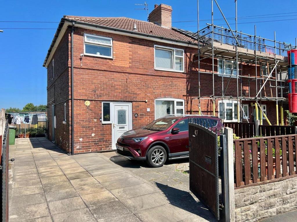 Cow Lane, Ryhill, Wakefield 3 bed semidetached house £170,000
