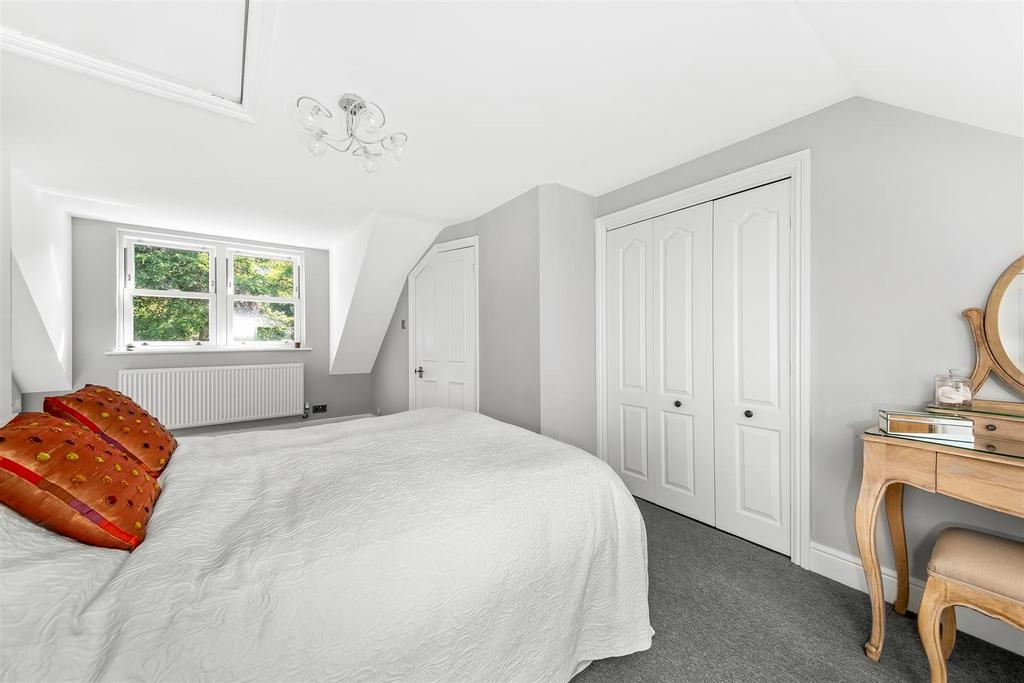 Bedroom 4 (loft)