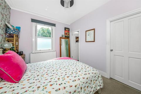 28 Mackenzie Road, Beckenham, BR3 4RU