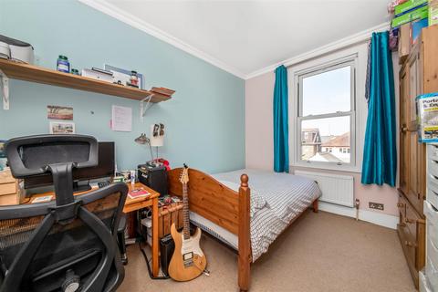 28 Mackenzie Road, Beckenham, BR3 4RU