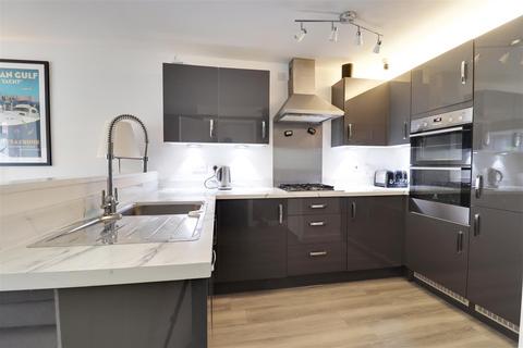 17 Broad Avenue, Hessle, HU13 0FH