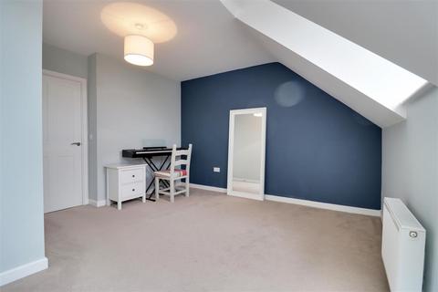 17 Broad Avenue, Hessle, HU13 0FH