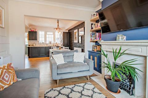 111 Albert Road, Harrogate, HG1 4HT