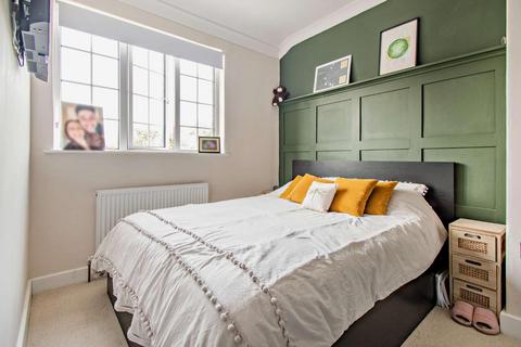 111 Albert Road, Harrogate, HG1 4HT