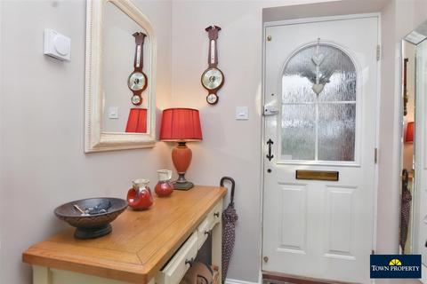 27 Cabot Close, Eastbourne, BN23 6RT