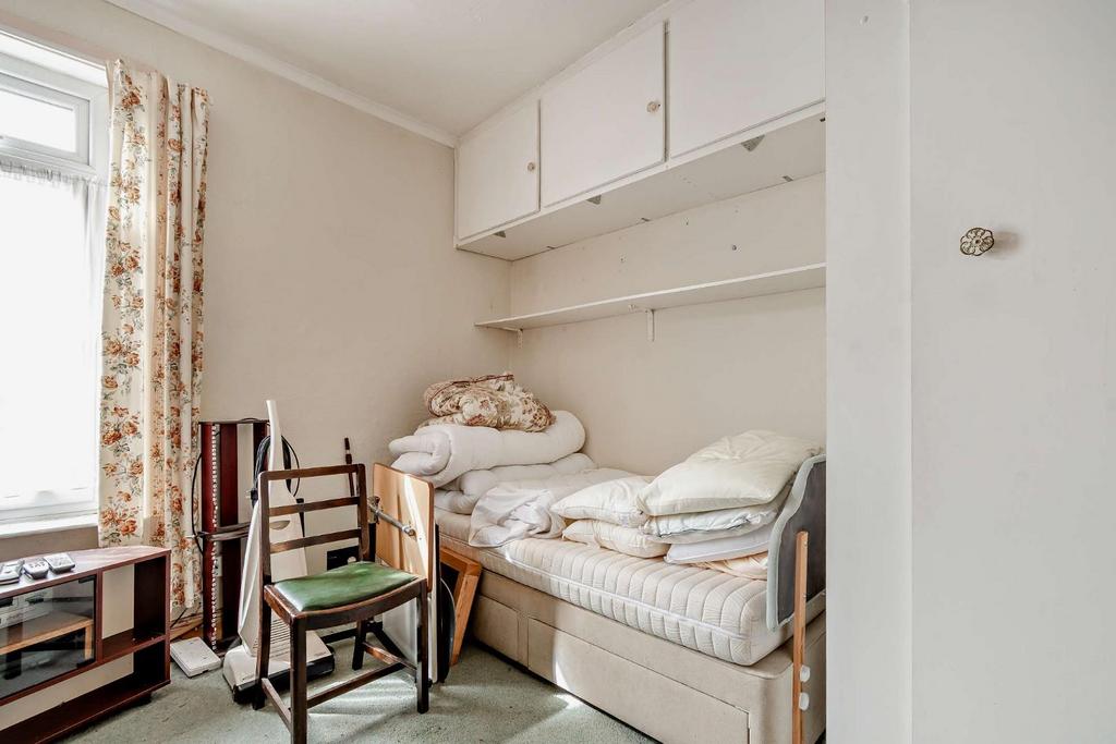 8558393-interior03-800.jpg