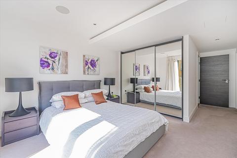 2 bedroom flat for sale, Kew Bridge Road, Brentford, TW8