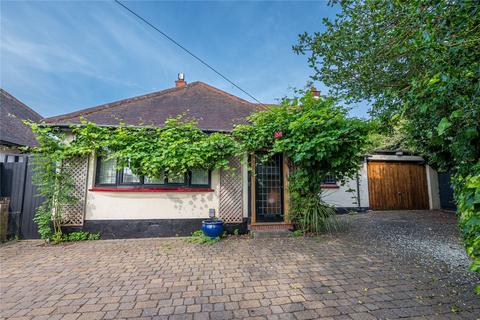 2 Broadclyst Close, Southend-on-sea, SS1 3QR