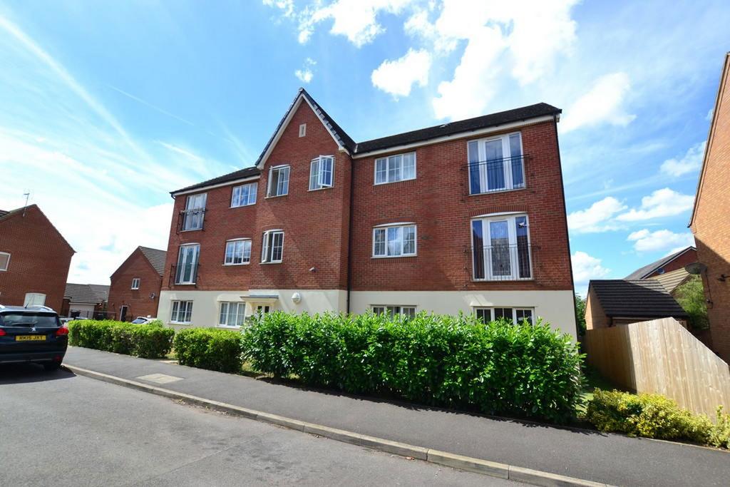 Scarsdale Way, Grantham... 2 bed flat £75,000