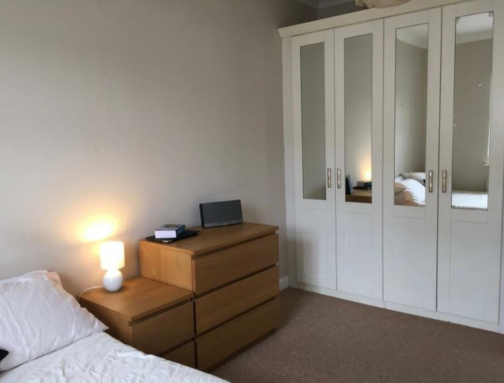 Bedroom angel