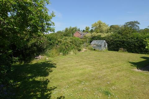 3 bedroom detached bungalow for sale, Lower Green, Leigh, TN11