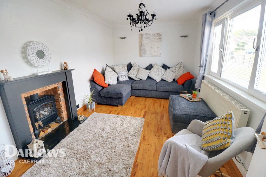 HeolYParc, Caerphilly 3 bed terraced house £260,000