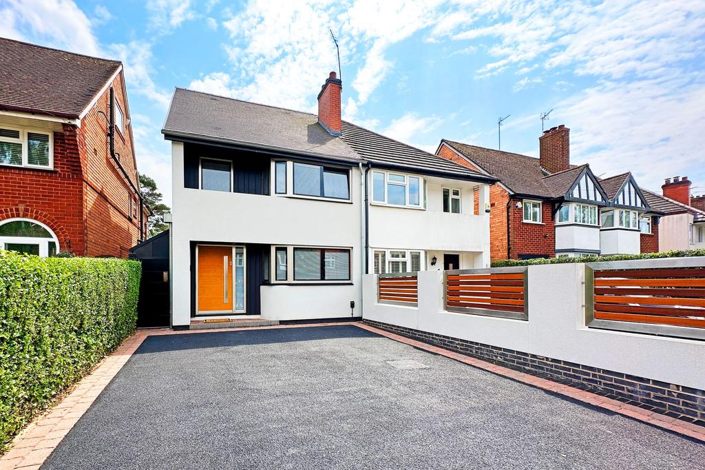 Station Road, Dorridge, B93 4 bed semidetached house for sale £750,000