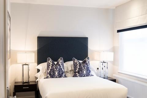 3 bedroom apartment to rent, Three Bedroom  Three Bathroom  Apartment To Let  Hemlet Gardens  Chiswick  W6