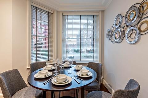3 bedroom ground floor flat to rent, Three Bedroom | Three Bathroom | Ground Floor Apartment To Let | Hemlet Gardens | Chiswick | W6