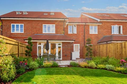 4 bedroom semi-detached house for sale - Plot 4 at Ashcroft Place, Ashcroft Place, Langley Road TW18